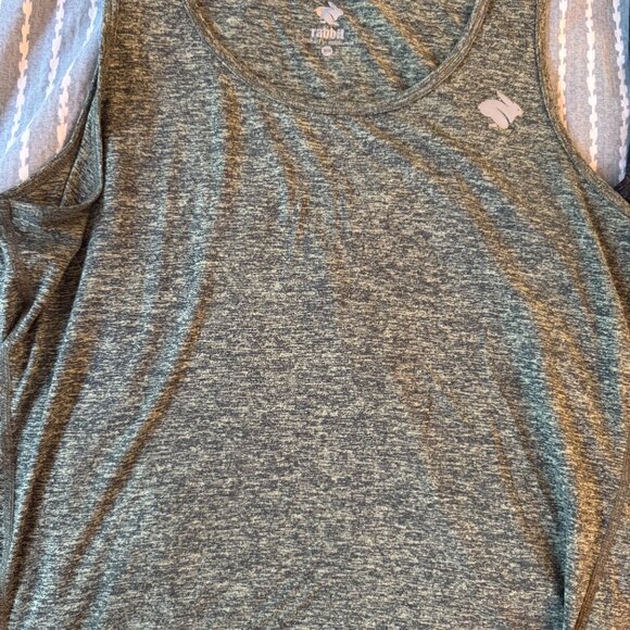 Set of 7 rabbit running EZ Tank Tops for Workout - Medium - Used Great Condition - Picture 3 of 4